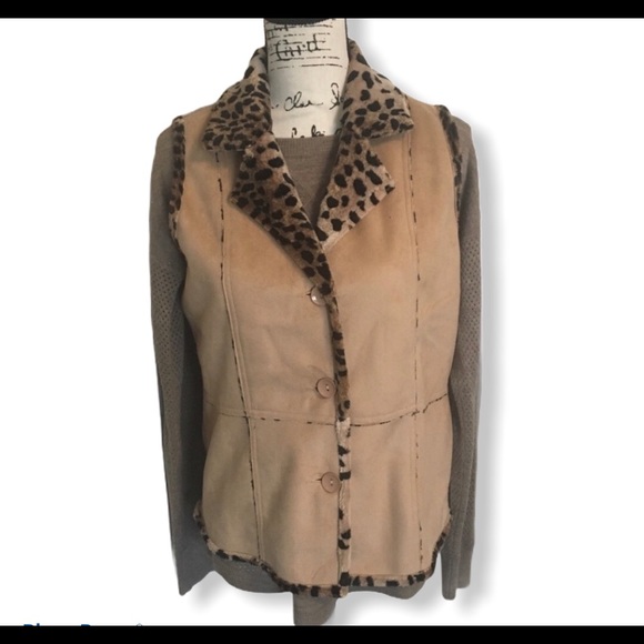 Drapers- Reversible micro suede vest - Picture 3 of 7